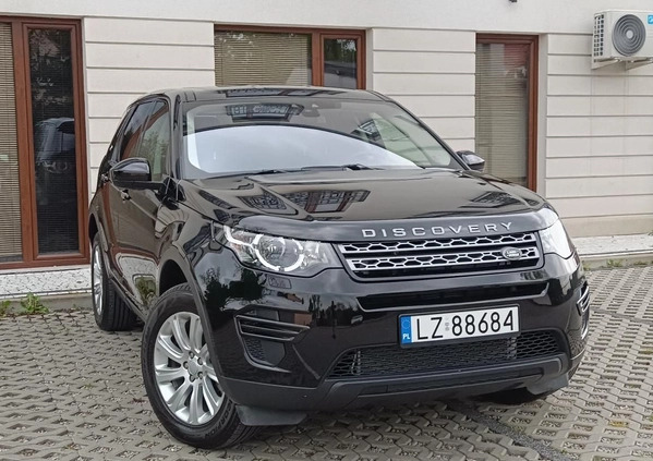 Land Rover Discovery Sport cena 99900 przebieg: 98000, rok produkcji 2019 z Warszawa małe 301